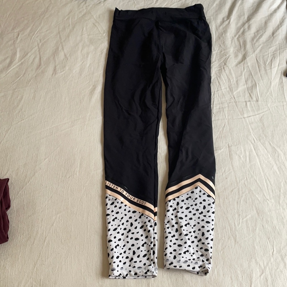 White fox leggings